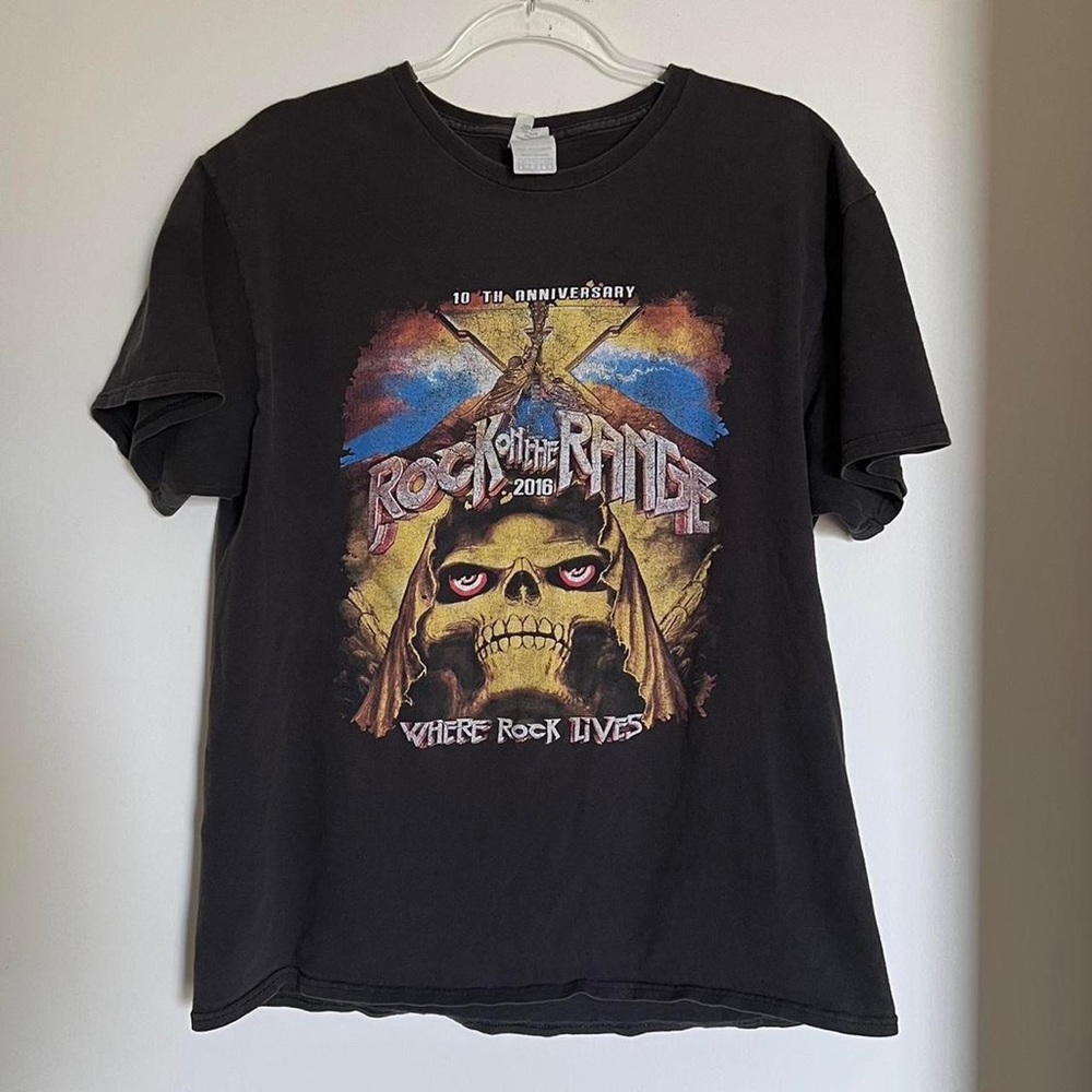 Y2K Rock on the Range tee ⚡️